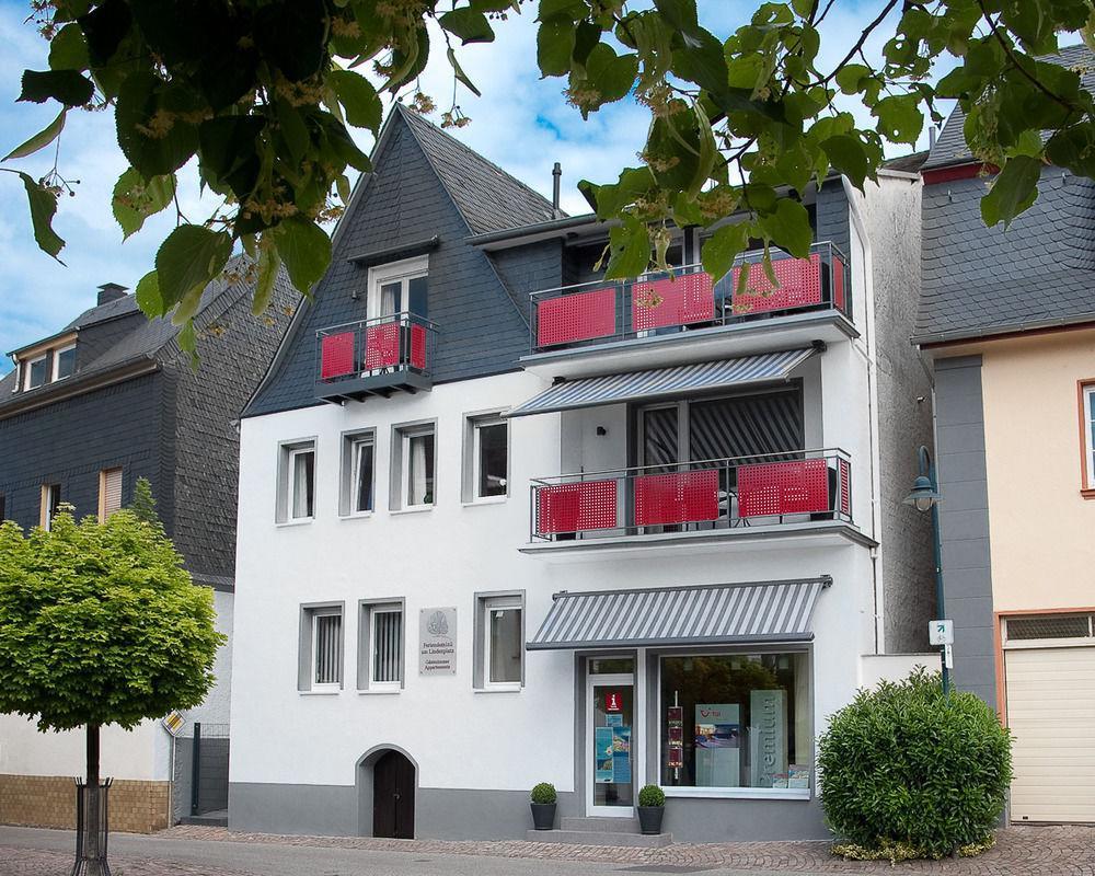 Feriendomizil Am Lindenplatz Hotel Bullay Exterior foto