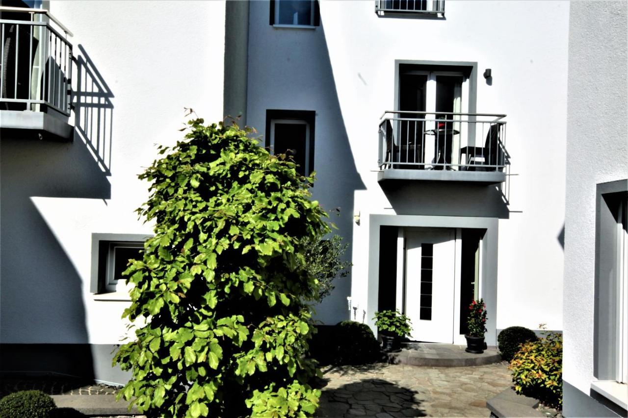 Feriendomizil Am Lindenplatz Hotel Bullay Exterior foto